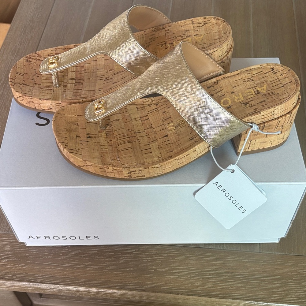 AEROSOLES Metallic Gold Sandals